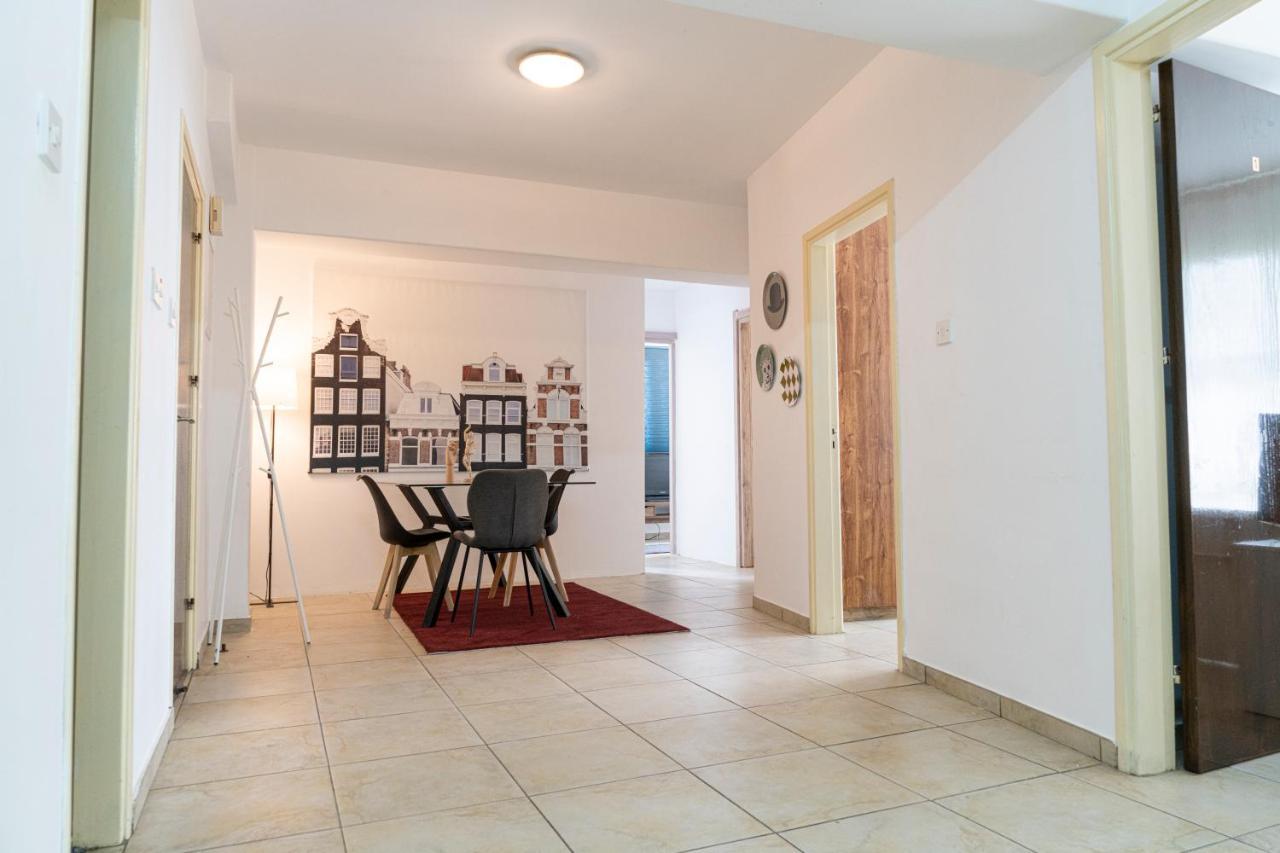 Private Room In Shared Flat นิโคเซีย ภายนอก รูปภาพ