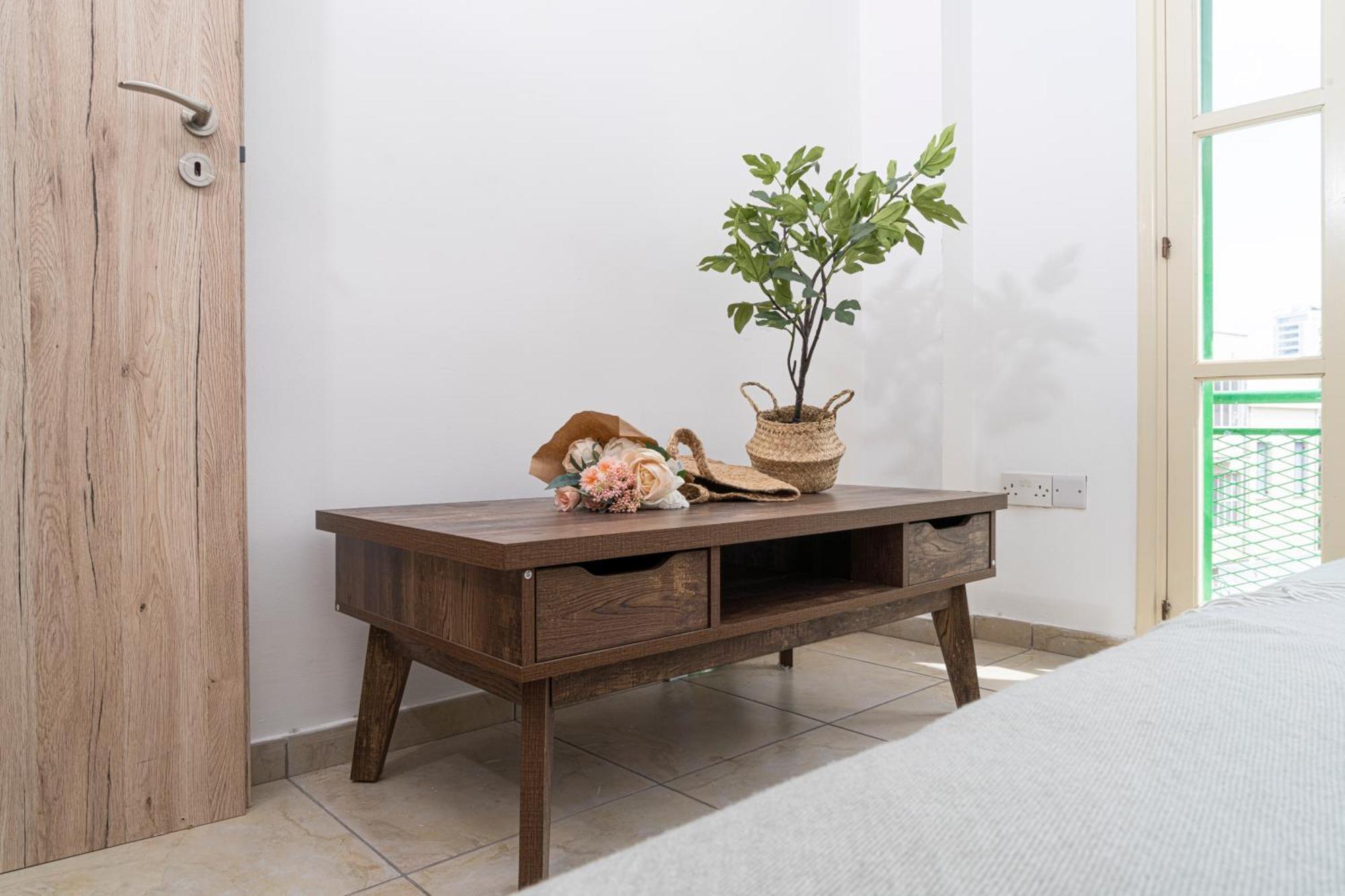 Private Room In Shared Flat นิโคเซีย ภายนอก รูปภาพ