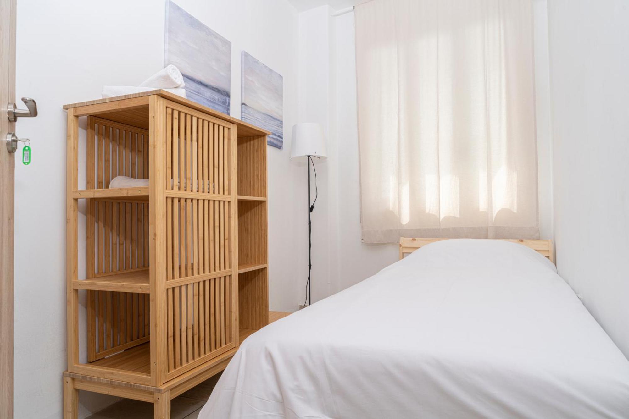 Private Room In Shared Flat นิโคเซีย ภายนอก รูปภาพ