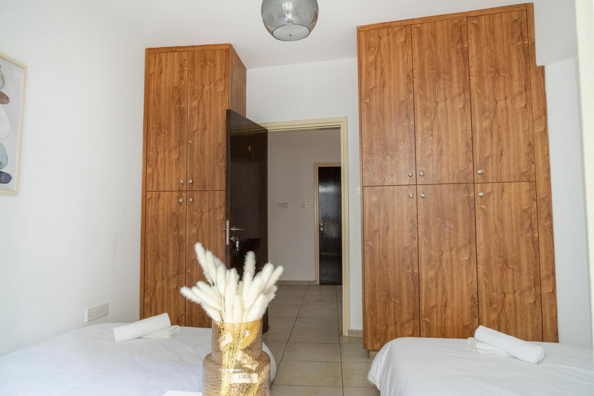 Private Room In Shared Flat นิโคเซีย ภายนอก รูปภาพ