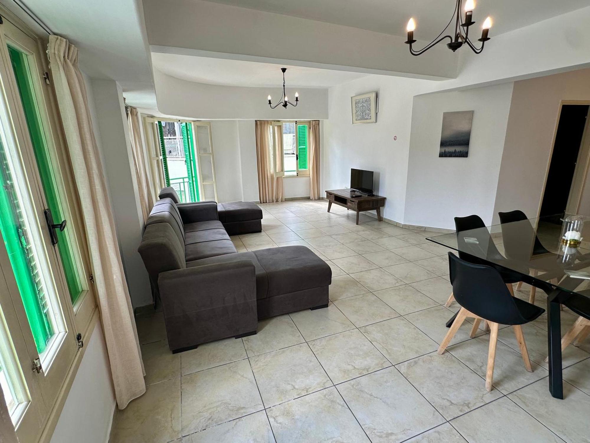 Private Room In Shared Flat นิโคเซีย ภายนอก รูปภาพ